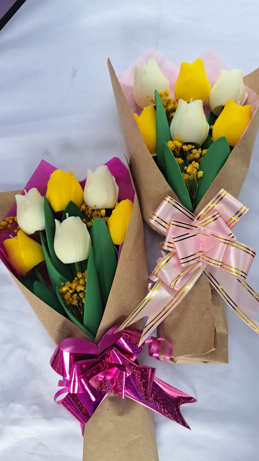 Ramo de tulipanes - Saku